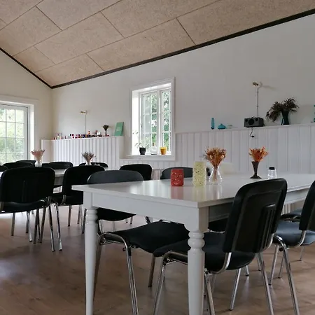 Aagaarden * בילונד